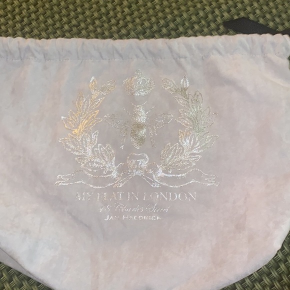 My Flat in London Shoulder Bag In Black and White with Bow - Picture 9 of 9